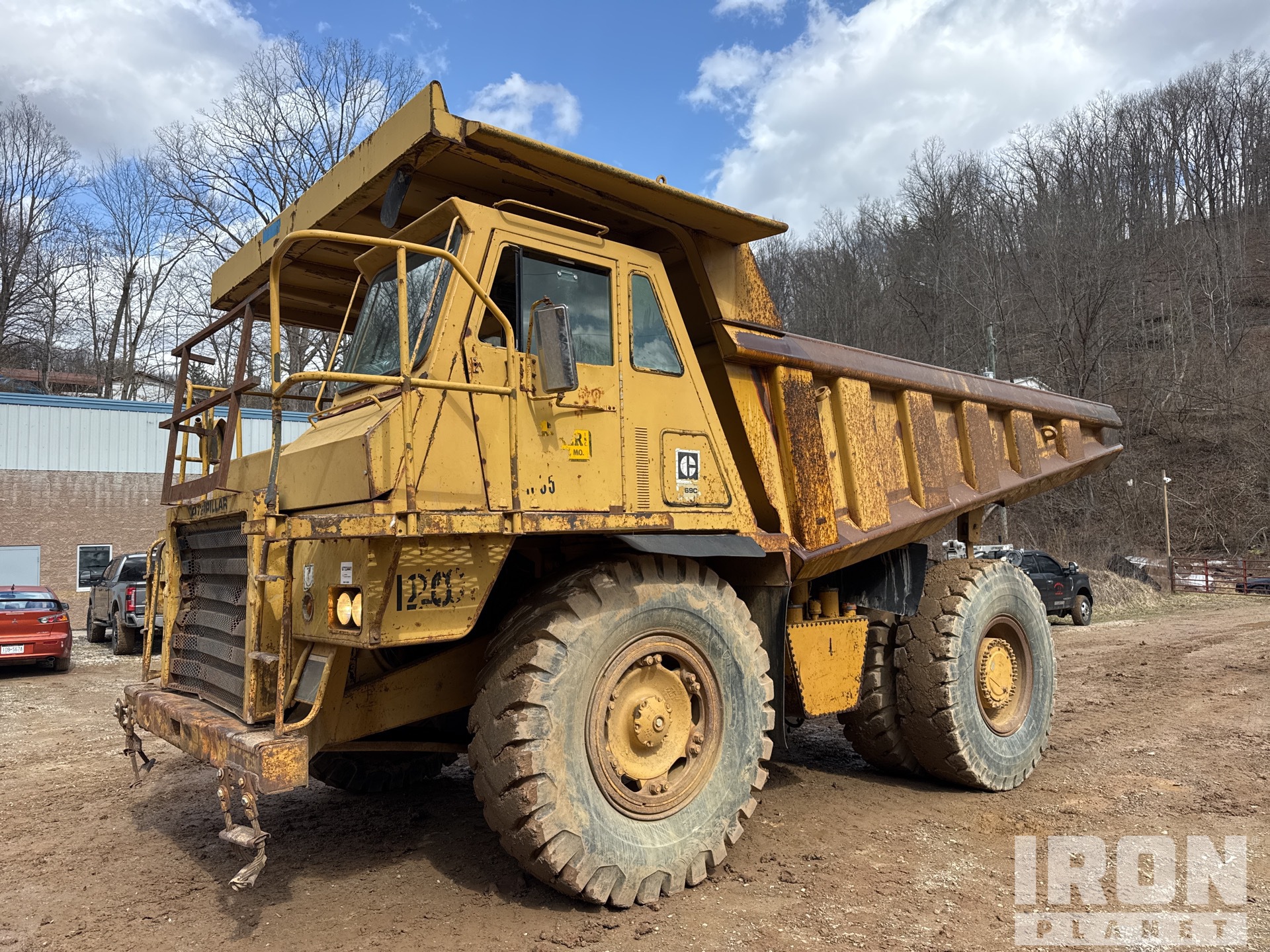1980 Cat 769C Haul Truck in Clendenin, West Virginia, United