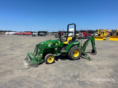 2021 John Deere 2032R 4WD tractor utilitario