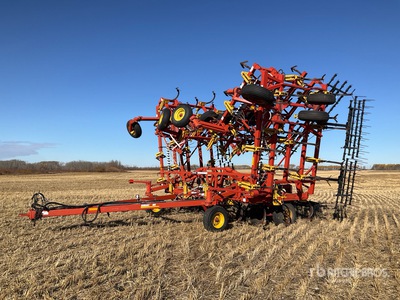 Bourgault 8810 54 ft Cultivator