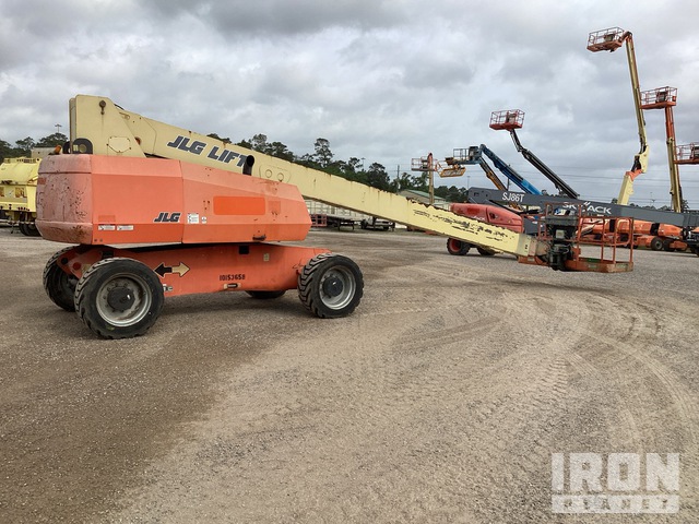 ELEVADOR TELESCóPICO 2013 JLG 4WD 800S