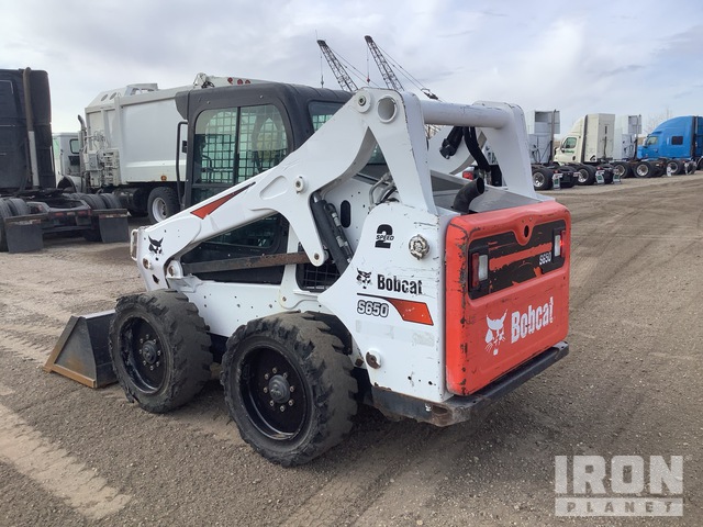 MINI CARGADOR SOBRE RUEDAS 2018 BOBCAT S650