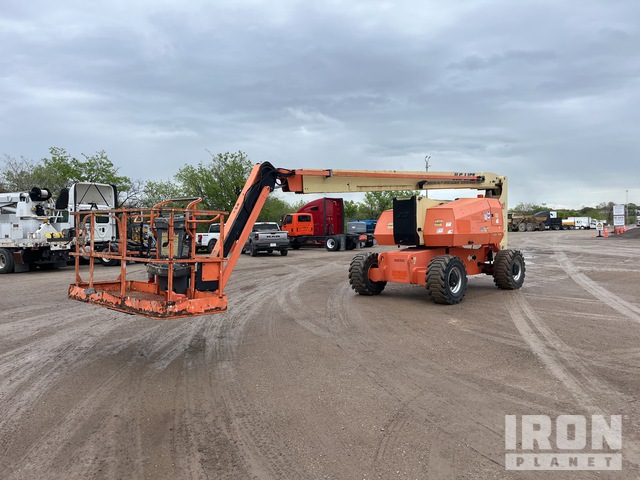 ELEVADOR ARTICULADO 2013 JLG 4WD 800AJ