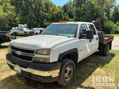 2007 Chevrolet 3500 4x2 Crew Cab Camion à Plateau