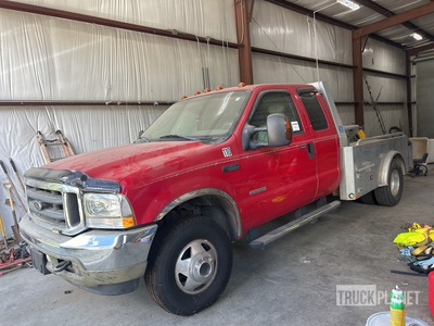 2004 Ford F-350 Lariat Ciężarówka z płaską platformą (Inoperable)