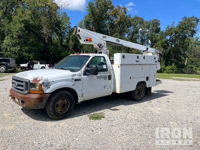 1999 MTI A28D 28 ft on 1999 Ford F-350 4x2 Podnośnik Koszowy