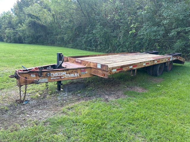 1998 Custom 10T242ADLP 40000 lb 24 ft T/A Equipment Trailer 1998 Custom 10T242ADLP 40000 lb 24 ft T/A Equipment Trailer