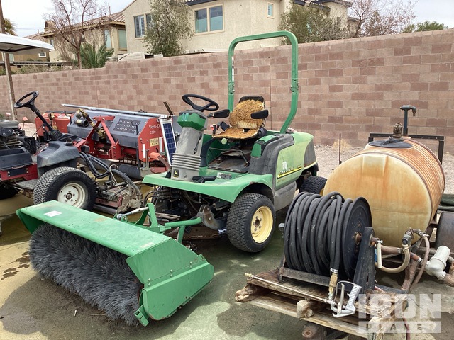 John Deere 1445 Ride-On Sweeper (Inoperable) in Henderson, Nevada ...