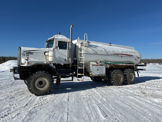 1986 Kenworth C520 100 bbl 6x6 Water Truck