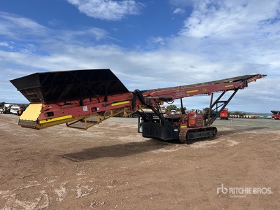 2013 Anaconda TR75 Tracked Stacking Conveyor