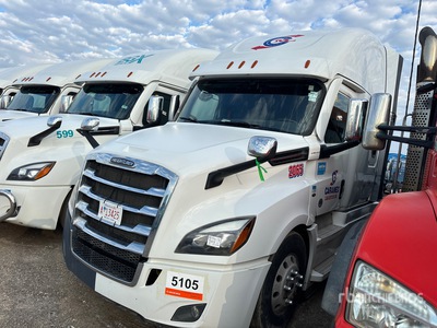 2023 Freightliner Cascadia 126 6x4 Cabeza Tractora Cabina Dormitorio (Inoperable)