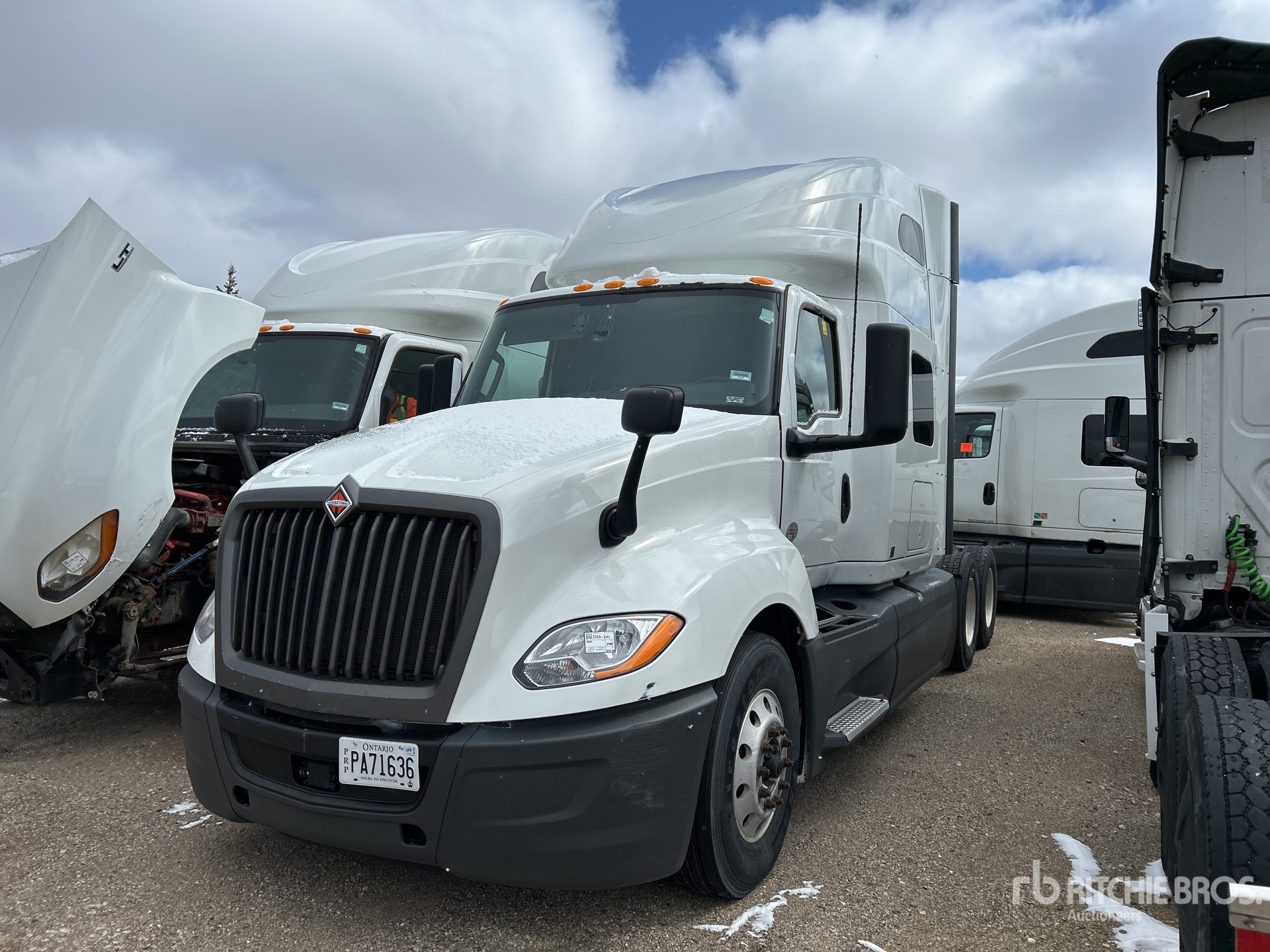 2019 International LT625 6x4 T/A Sleeper Truck Tractor (Inoperable)