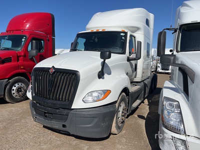 2019 International LT625 6x4 Cabeza Tractora Cabina Dormitorio