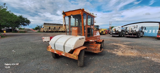 2015 Broce RCT350 Self-Propelled Broom