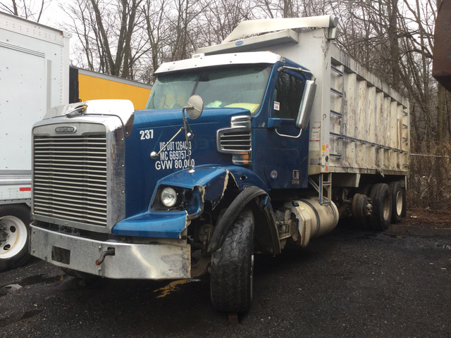 2016 Freightliner Coronado 122 Tri/A Dump Truck 2016 Freightliner Coronado 122 Tri/A Dump Truck