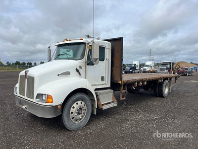 2001 Kenworth T300 4x2 Flatbed Truck