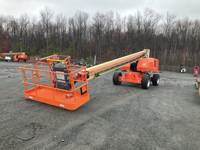 2015 JLG 800S