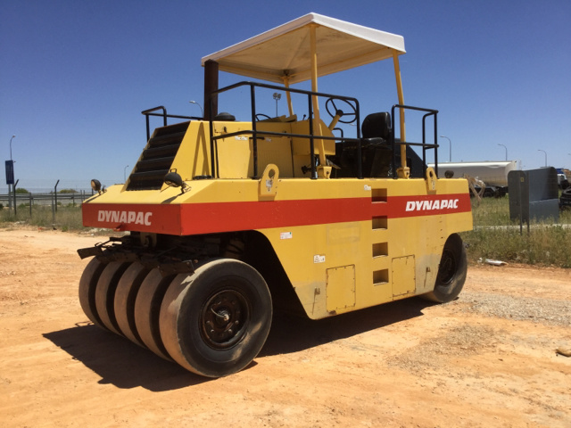 2009 Dynapac CP271 Pneumatic Roller 2009 Dynapac CP271 Pneumatic Roller