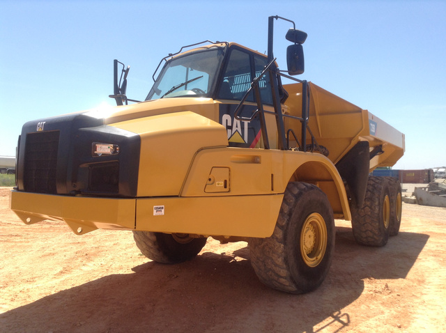 2011 Cat 735B Articulated Dump Truck