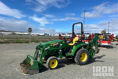 2019 John Deere 2032R 4WD Utility Tractor