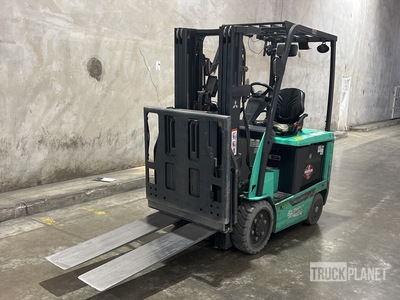 2020 Mitsubishi FBC25N2 3500 lb شاحنة رفع كهربائية
