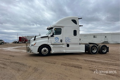 2019 Freightliner Cascadia 126 6x4 T/A Slaapcabine Trekker
