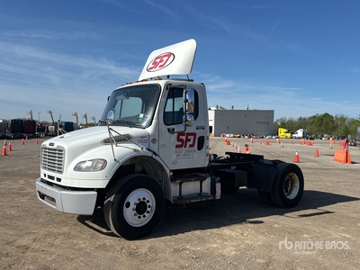 2014 Freightliner M2 106 4x2 Day Cab Truck Tractor