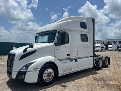 2023 Volvo VNL860 6x4 T/A Sleeper Truck Tractor