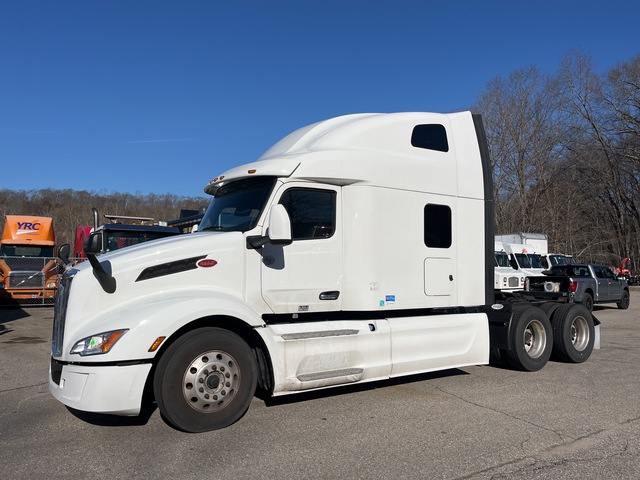 2023 Peterbilt 579 6x4 T/A Sleeper Truck Tractor