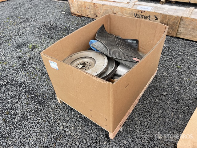 Quantity of Kenworth T800 Parts | Ritchie Bros. Auctioneers