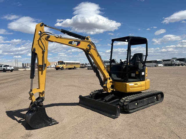 2017 Caterpillar 304E2