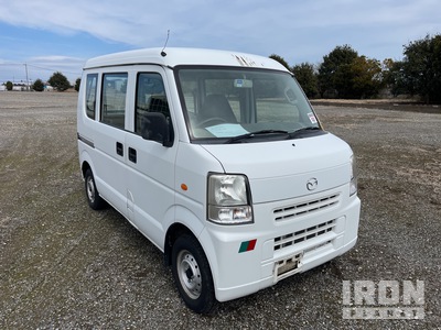 2010 年 Mazda SCRUM Minivan