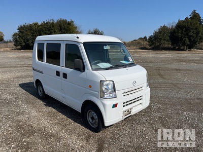 2010 年 Mazda SCRUM Minivan