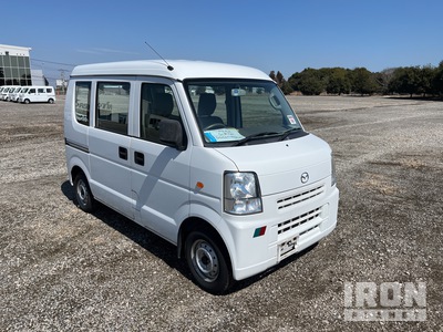 2014 年 Mazda SCRUM Minivan