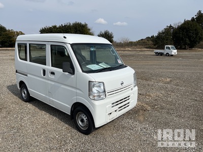 2015 年 Nissan CLIPPER Minivan