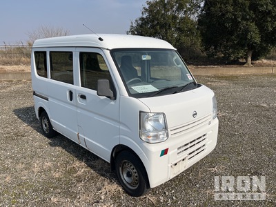 2015 年 Nissan CLIPPER Minivan