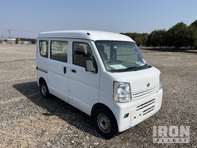 2016 年 Nissan CLIPPER Minivan