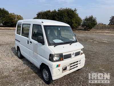 2010 年 Nissan CLIPPER Automobile