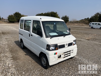 2010 年 Nissan CLIPPER Minivan