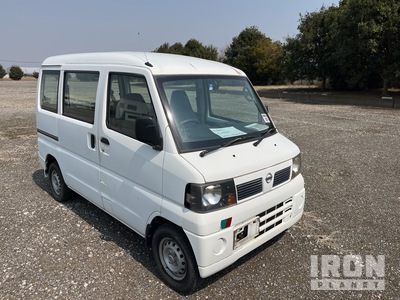 2010 年 Nissan CLIPPER Minivan
