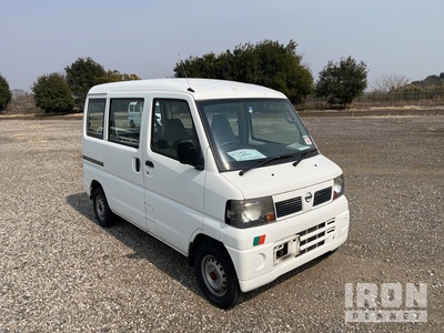 2010 年 Nissan CLIPPER Minivan