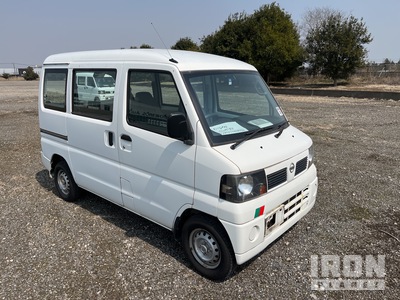 2010 年 Nissan CLIPPER Minivan