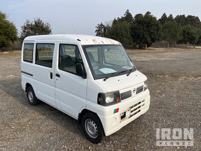 2010 年 Nissan CLIPPER Minivan