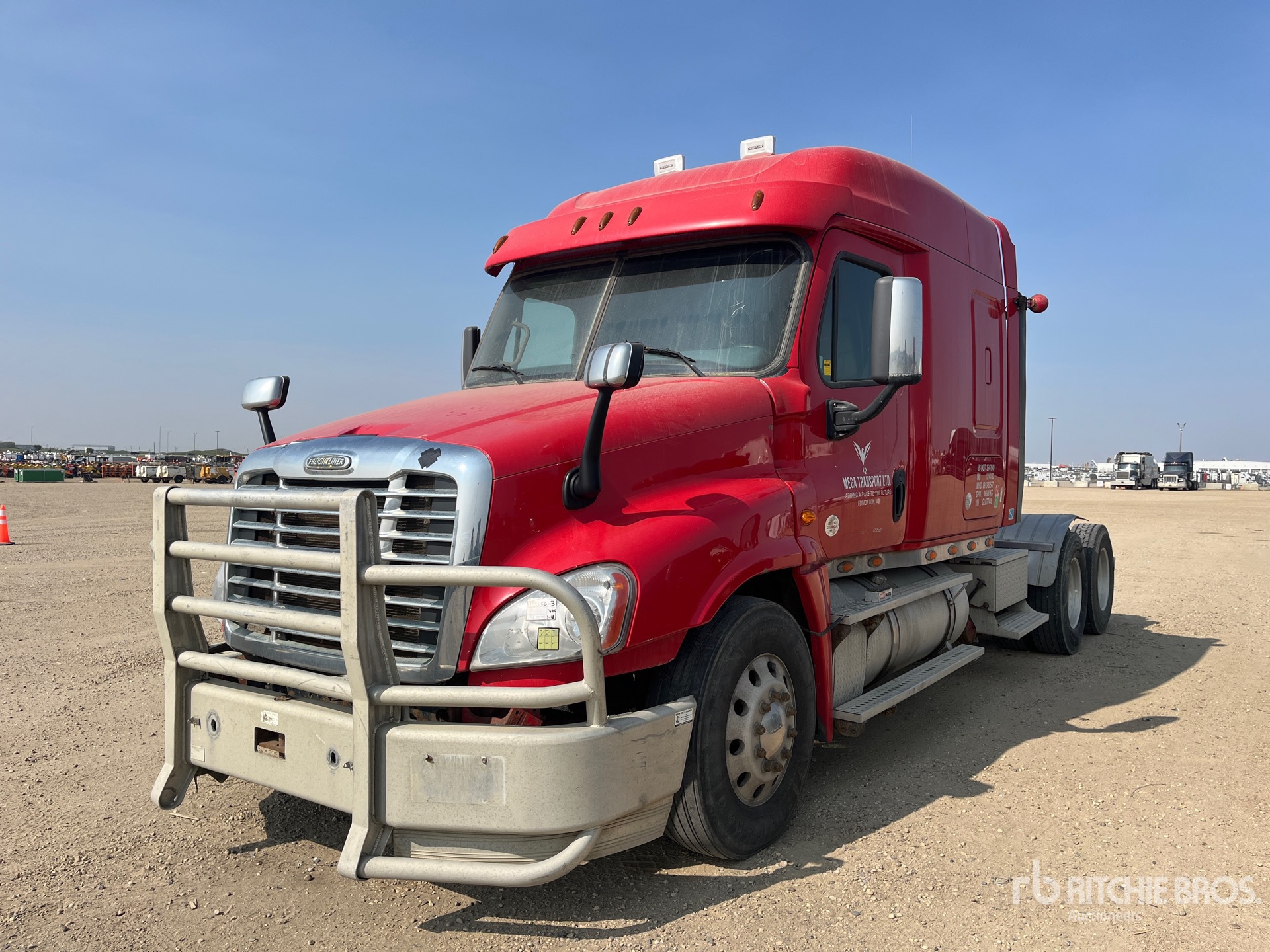 2016 Freightliner Cascadia 125 6x4 T/A Slaapcabine Trekker