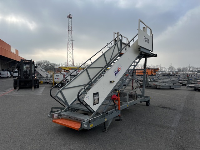 2014 SPS PT-15 Boarding Stairs