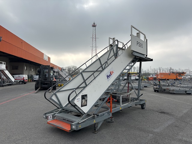 2014 SPS PT-15 Boarding Stairs