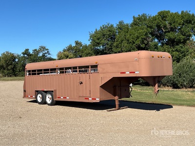 Custom Built 28 ft T/A Gooseneck Przyczepa do bydła