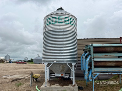 Goebel +/- 1000 bu 3 Ring Hopper صومعة الحبوب