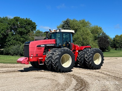 2012 Versatile 2375 جرار مفصلي
