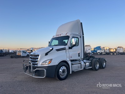 2021 Freightliner Cascadia 126 6x4 Day Cab Truck Tractor
