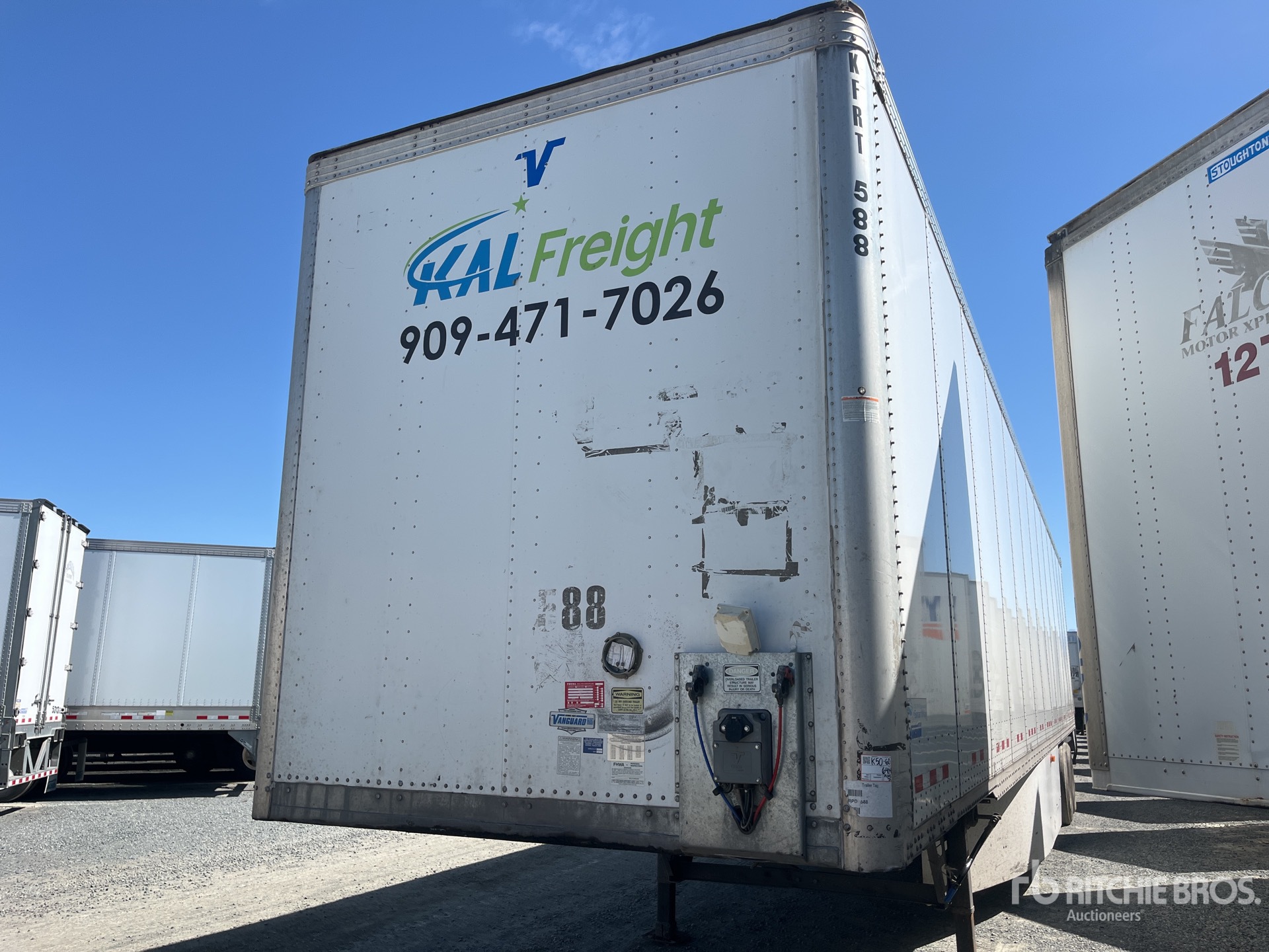 2022 Vanguard 53 ft x 102 in T/A Van Trailer